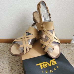 Teva Lark Women's Leather Wedge Sandals *NWT* SZ10
